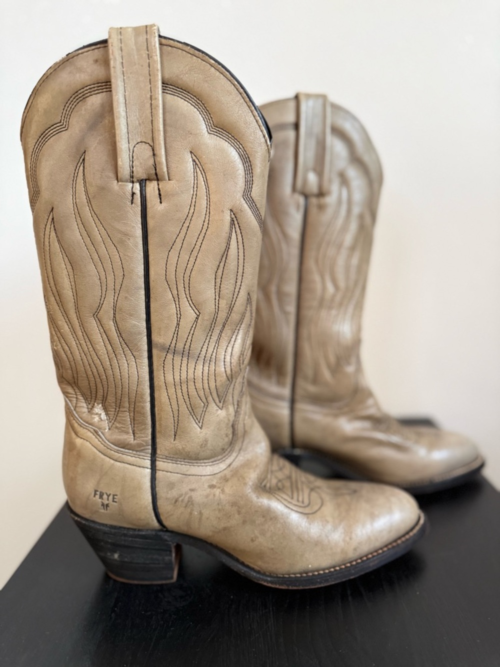 Vintage Frye Western Boots Gray Taupe Leather Cowboy Boots Made USA Women’s 6.5B - Picture 12 of 13